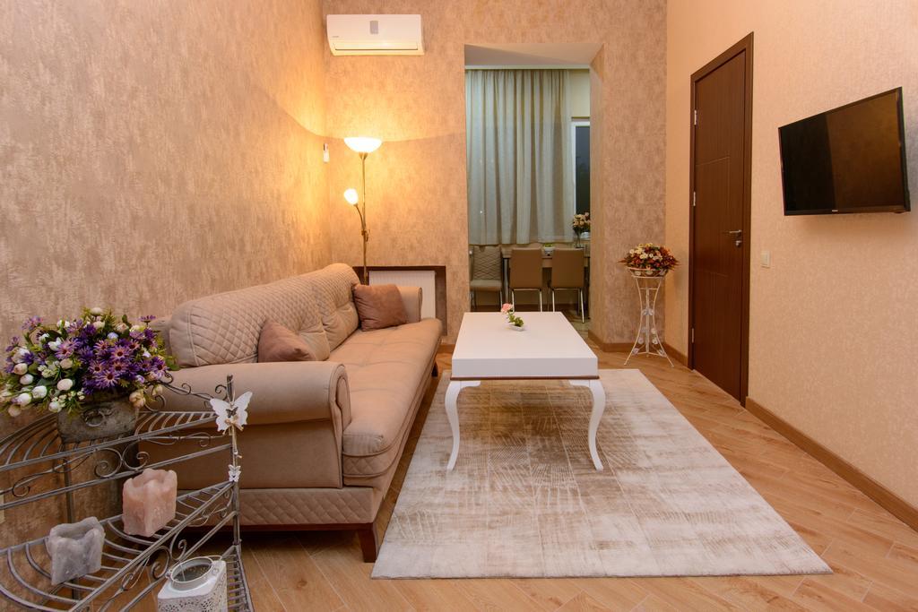 Dat Exx Apartments On Marjanishvili Tbilisi Exterior foto