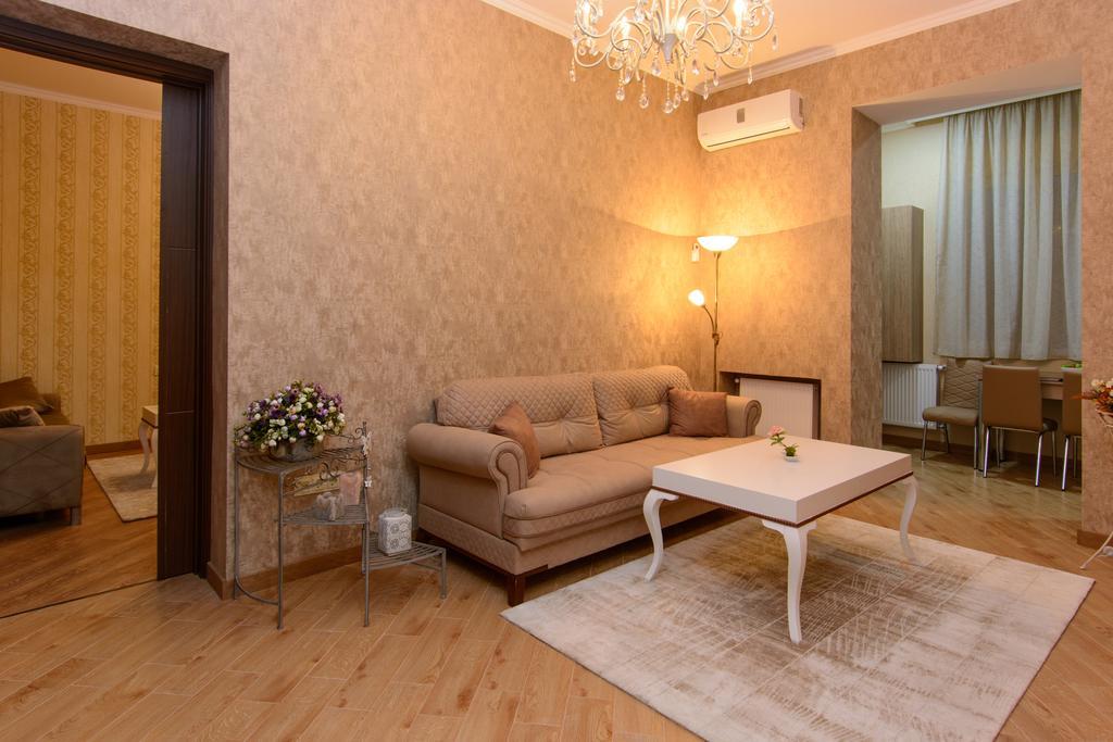 Dat Exx Apartments On Marjanishvili Tbilisi Exterior foto